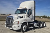 2015 FREIGHTLINER CA11364ST Cascadia Conventional