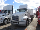 2015 MACK CXU613 Pinnacle Conventional
