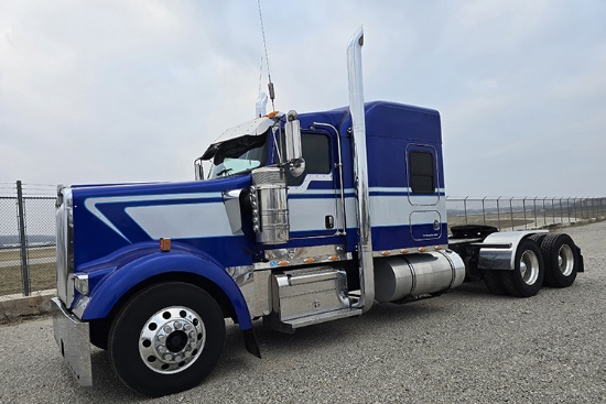 2009 KENWORTH W900L Conventional
