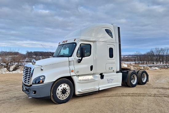 2016 FREIGHTLINER Cascadia CA12564ST Conventional