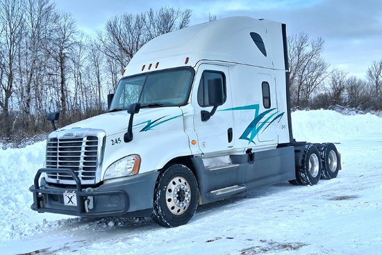 2016 FREIGHTLINER CA12564ST Cascadia Evolution Conventional