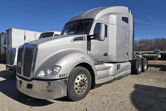 2015 KENWORTH T680 Conventional