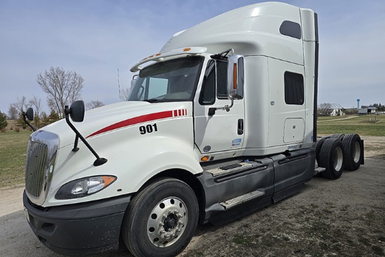 2016 INTERNATIONAL Prostar Plus 122 Conventional