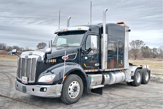 2020 PETERBILT Ultra Cab Conventional