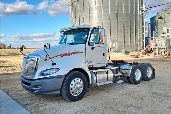 2011 INTERNATIONAL Prostar 122 Conventional