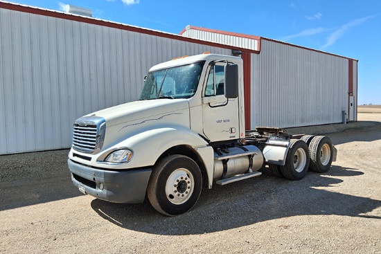 2008 FREIGHTLINER Columbia CL120 Conventional