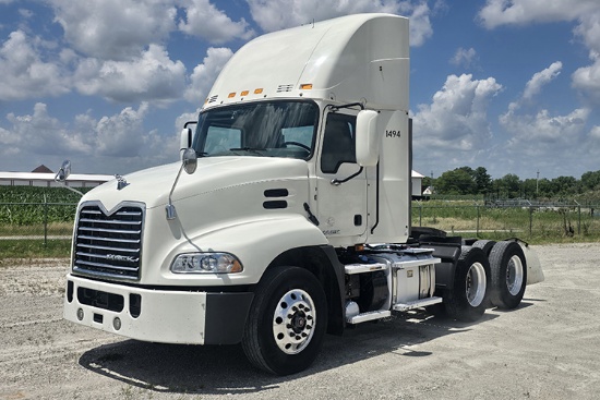 2017 MACK CXU613 Pinnacle Conventional