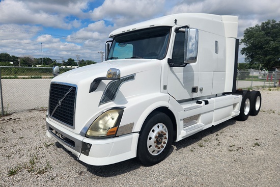 2012 VOLVO VNL 630 Conventional