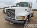 (x) 1998 MACK CH-613 T/A Sleep