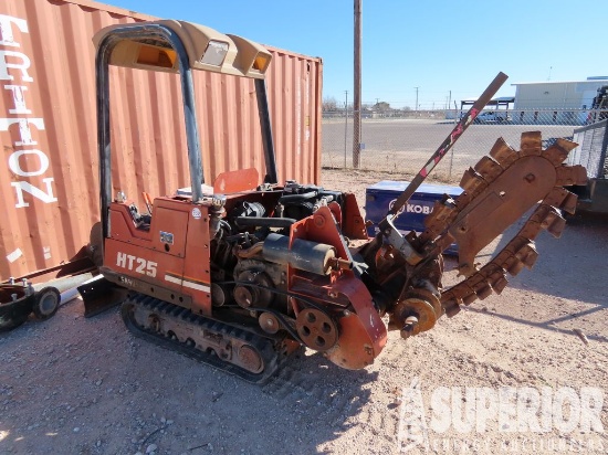 (3-323) DITCH WITCH HT25 Crawler Trencher p/b KUBO