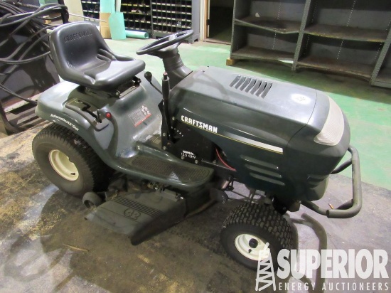 (BO-16) CRAFTSMAN 42" Riding Lawn Mower