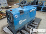 MILLER Bobcat 250 AC/DC Welder/11,000 Watt Gen, S/