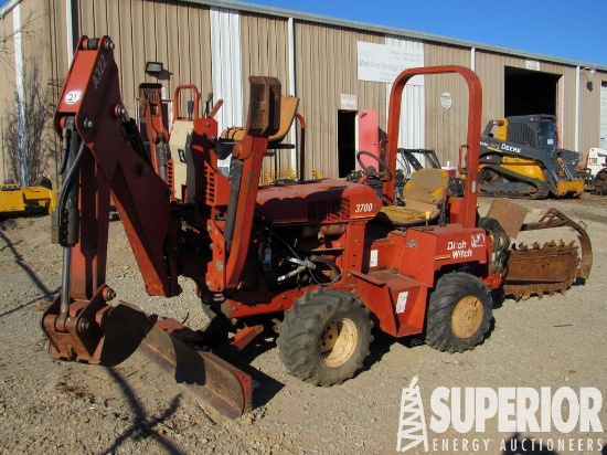 2002 DITCH WITCH 3700DD Rubber Tired Trencher, S/N