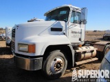 (x) (6-8) 2001 MACK CKH-613 T/A Vacuum Truck Tract