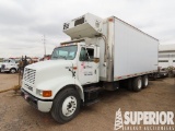(x) 2002 INTERNATIONAL 8100 T/A Bore Mud Mixing T