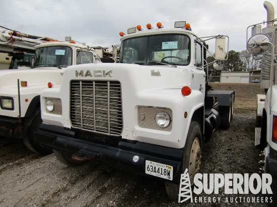 (x) 1988 MACK R-600 T/A Winch Truck, VIN-1M2N187Y5