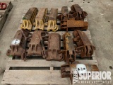 (16-210) (4) Drill Pipe Slips, (2) VARCO SDS 3-1/2