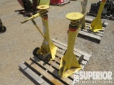 (2) Trailer Jacks