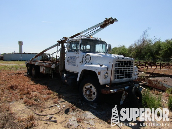 (V-20) 1981 FORD 9000 T/A Rig Up Truck p/b _______
