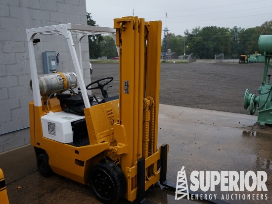 (4-1) TCM FCG15NC 2500# Forklift, S/N-32000336, p/