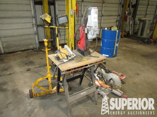 (15-73) MILWAUKEE 1-1/4" Electromagnetic Drill Pre