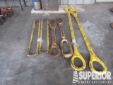 (5-451) (4) Elevator Links, (2) 84