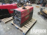 (1-397) LINCOLN Ranger 225 Welder (293 Meter Hours