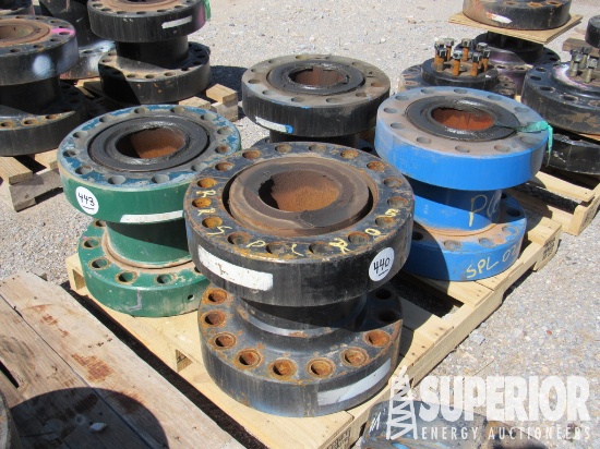 7-1/16" 10,000# x 16"H Swivel Spool. Located in Ya