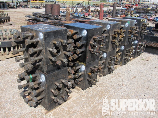 7-1/16" 10,000# x 4-1/16" 10,000# 4-Way Studded Cr