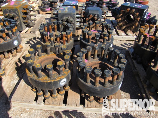7-1/16" 15,000# x 7-1/16" 10,000# DSA. Located in