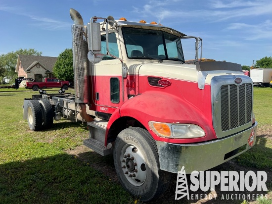 (x) (15-1) 2010 PETERBILT 335 S/A Truck Tractor, V