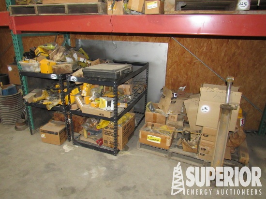 Large Lot of CAT 950 Wheel Loader Parts (Most UNUS