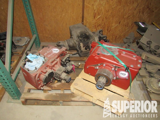 (3) FULLER AT-1202 2-Spd Aux Transmissions (2 REBU