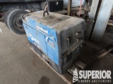 MILLER Bobcat 225 Welder