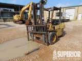 HYSTER 8,000# Forklift