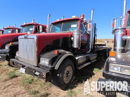 (x) (19-16) 2005 WESTERN STAR 4900 T/A Winch Truck