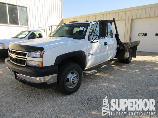 (x) (20-336) 2007 CHEVROLET 3500 4WD Crew Cab Flat