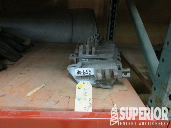 (20-653) (6) RH 4-1/2" to 4-3/4" Pipe Slip Bodies