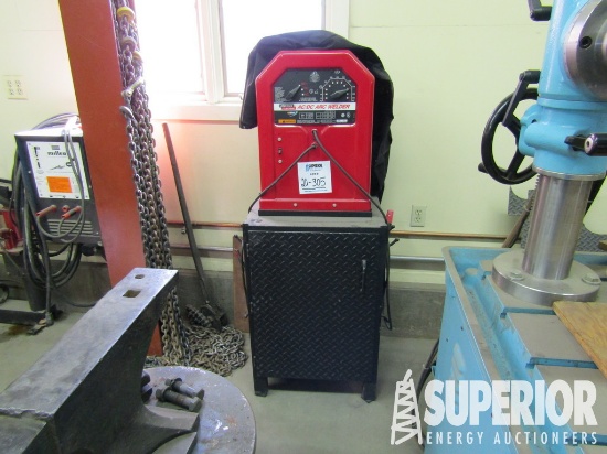 (20-305) LINCOLN Mdl AC/DC 225/125 Arc Welder w/We