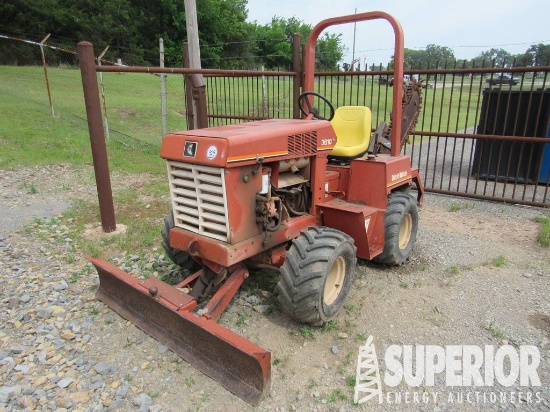DITCH WITCH 3610 DDLSB 4WD Rubber Tired Chain Tren...