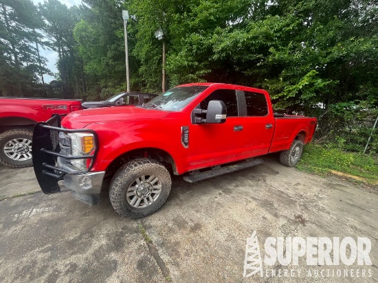 2017 FORD F-250 STX 4x4 Pickup