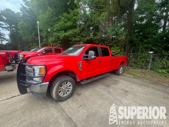 2017 FORD F-250 STX 4x4 Pickup