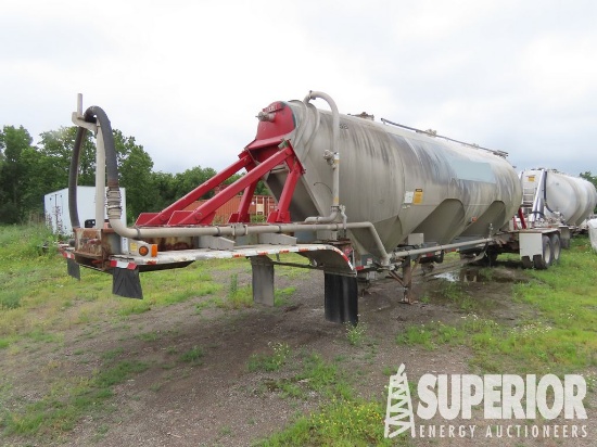 2000 HEIL 1240 Cu Ft T/A Pneumatic Trailer