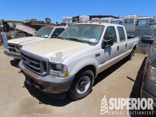 2002 FORD F-350 2WD Crew Cab Pickup