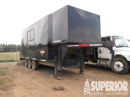 1992 TILMAN 3-Axle Gooseneck Doghouse Trailer