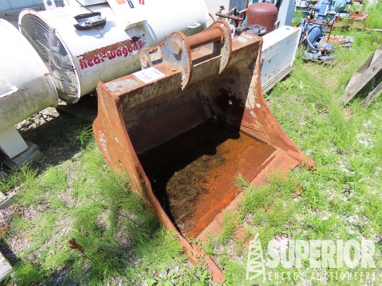 TITAN 44"W Excavator Bucket