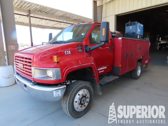 2005 GMC C4500 4-WD Service Truck