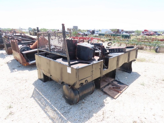 12'6"L x 7'9"W Roustabout Bed
