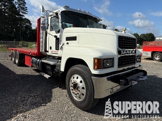2021 MACK Pinnacle P164T T/A Flatbed Truck