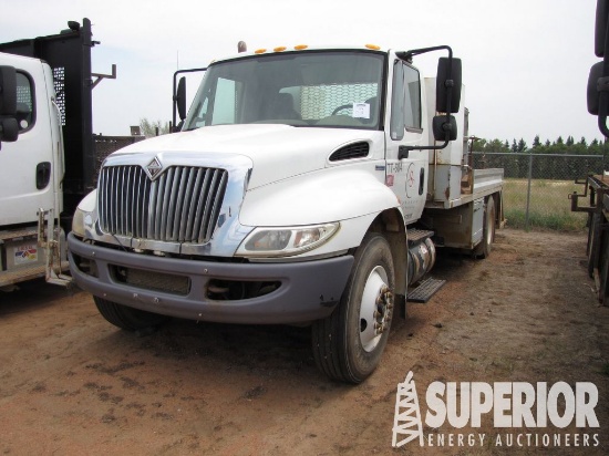 2009 INTERNATIONAL 4300 S/A Tool Truck